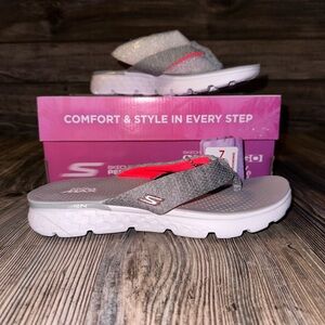 Skechers Women's Sandals in Gray and Pink